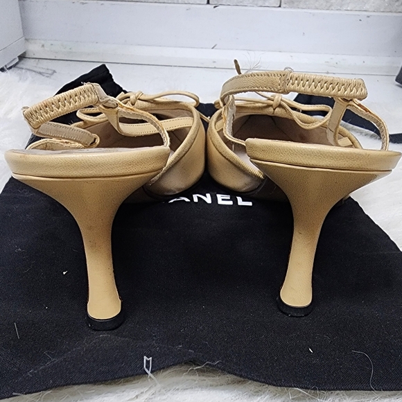 CHANEL Women's Black and Tan Heels - Picture 6 of 11